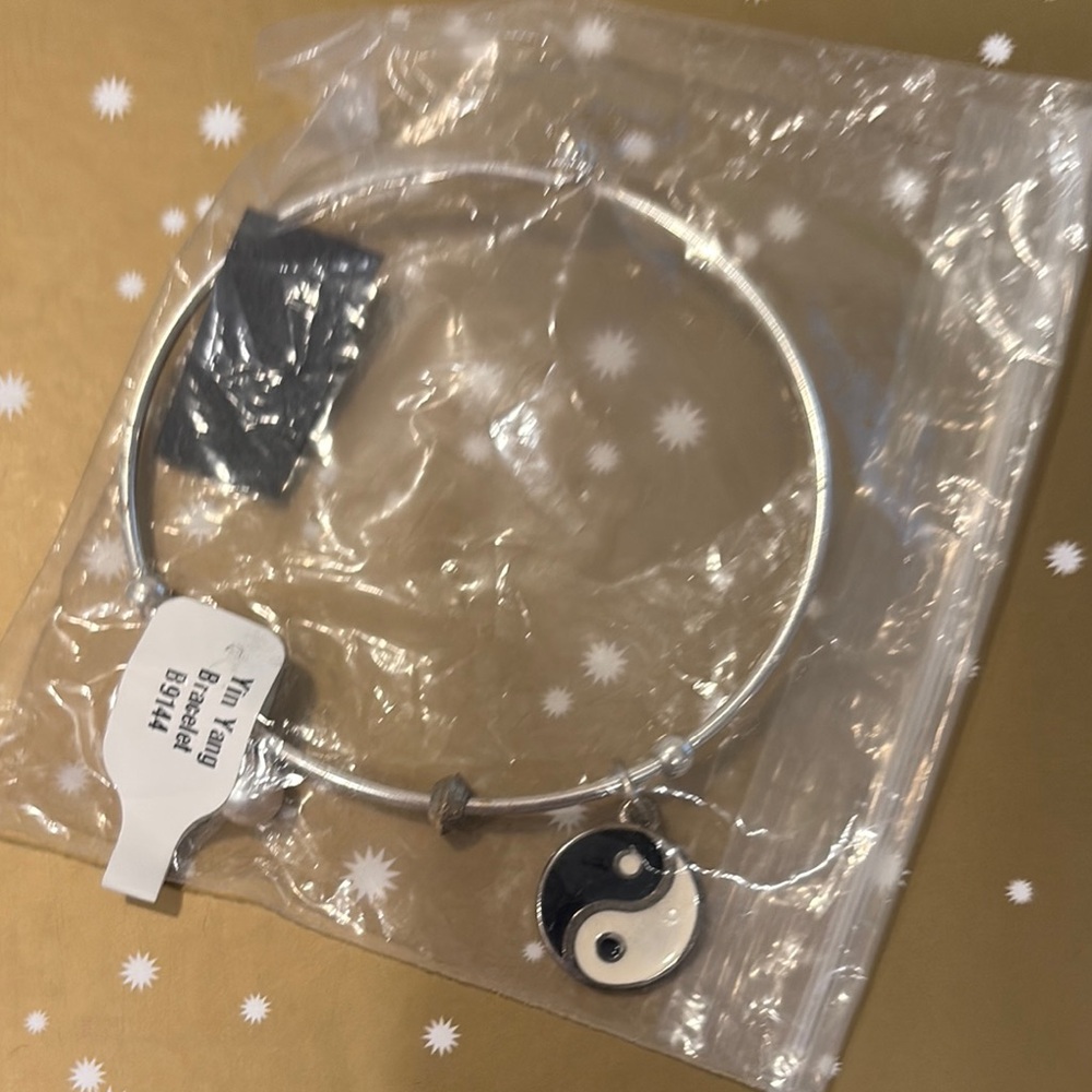 Vantel Pearls Silver Yin Yang Bracelet